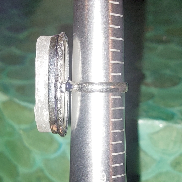 Oval Rough Cut Selenite Ring Size 7 - Picture 6 of 6